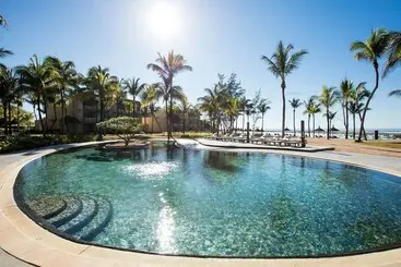 هتل Outrigger Mauritius Beach Resort