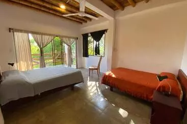 Aamiaismajoitus (B&B) Hosteria Guachapeli