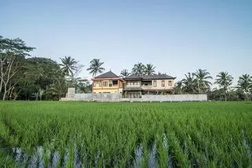 Nocleg ze śniadaniem Villa Tanah Carik