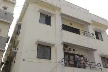 Galaxy Service Apartment