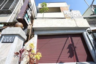 Pension Sanyi Hawthorn B&b