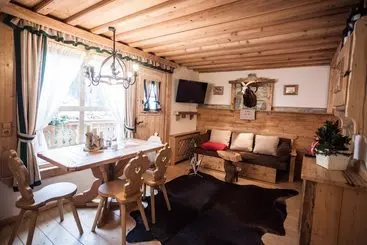 کلبه Chalet Alm-rösl