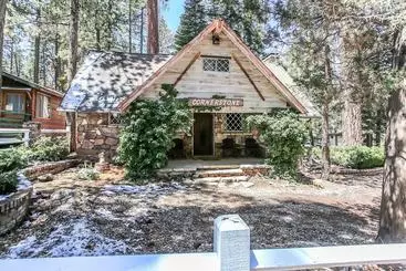 コテージ Cornerstone Cabin