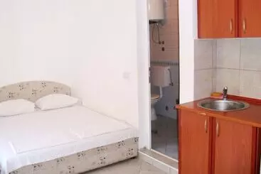 پانسیون Doni Apartments