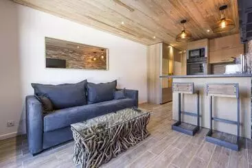 Resort Residence Le Domaine Du Jardin Alpin Courchevel 1850