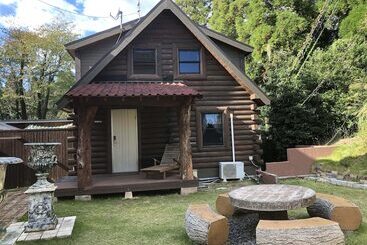 ریوکان Villa Montpetre