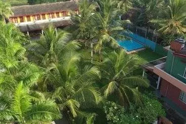 Hotel Larns Villa