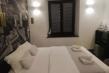 هتل آپارتمان Camera Al Porto Antico