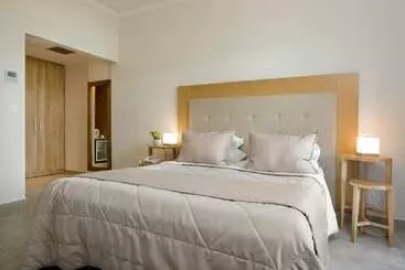 Venus Hotel & Suites