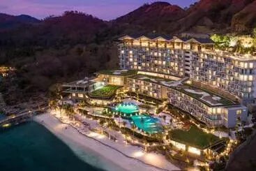 Hotelli Ayana Komodo Waecicu Beach