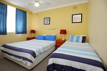 Отель The Tahitian