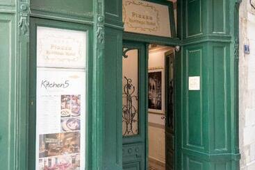 هتل Central Square Heritage