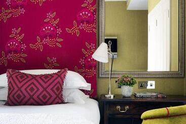Knightsbridge Hotel, Firmdale Hotels