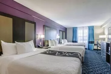 ホテル La Quinta By Wyndham Kansas City Airport