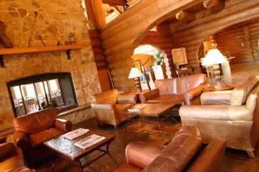 Отель Le Grand Lodge Mont Tremblant