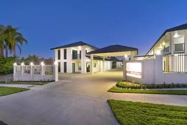 Apartments On Palmer