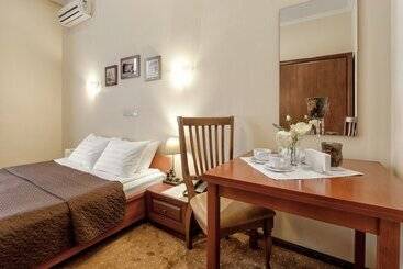 هتل Langeron Park