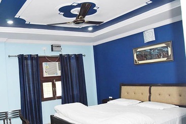 پانسیون Aryan