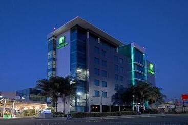 هتل Holiday Inn Irapuato, An Ihg