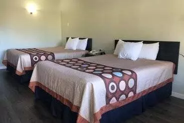 Hotel Elevation Lodge