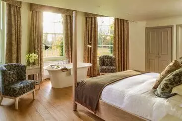 Отель Stoke Place  Part Of The Cairn Collection