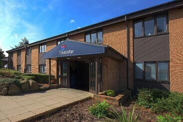 ホテル Travelodge Wellingborough Rushden