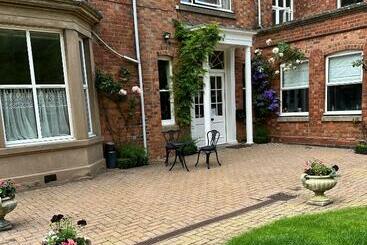 פנסיון Coundon Lodge Coventry