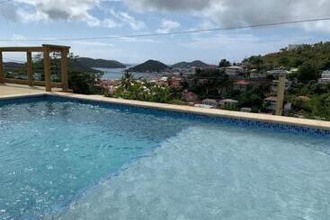 Общежитие The Green Iguana