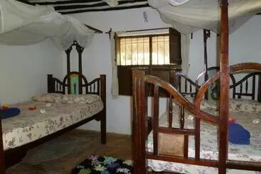 Hotelli Paradise Beach Bungalows