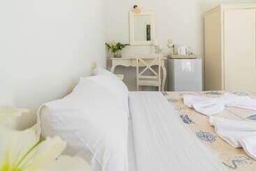 Lejlighed Agia Anna Living