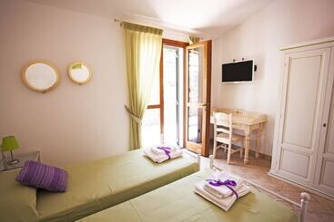 בית מלון כפרי Azienda Agrituristica Benza