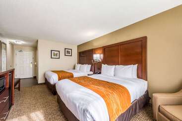 هتل Comfort Inn & Suites Dayton North