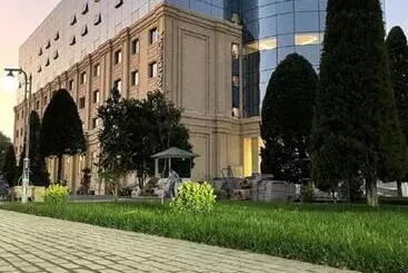 فندق Mövenpick Samarkand