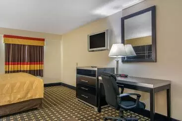 호텔 Quality Inn & Suites Union City Atlanta South