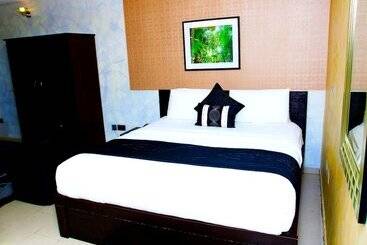 Jonaith Hotels & Suites