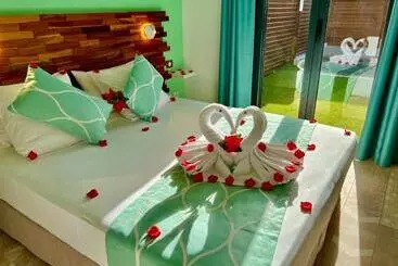 アパートホテル Kawan Bay Suites