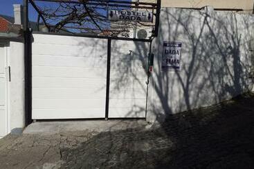 پانسیون Hostel Dada