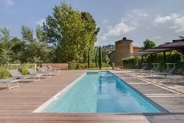 ホテル Chateau Des Ducs De Joyeuse