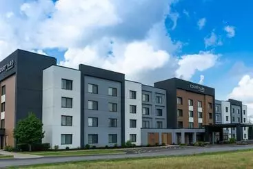 فندق Courtyard By Marriott Buffalo Amherst/university