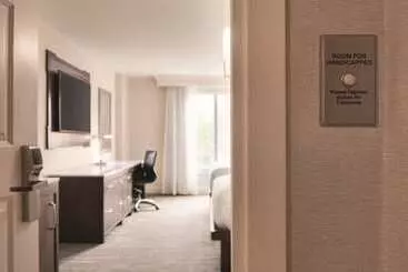 ホテル Hilton Naples