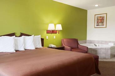 酒店 Howard Johnson By Wyndham Grand Prairie Near Lone Star Park