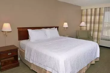 בית מלון כפרי Hampton Inn & Suites Springfield, Mo