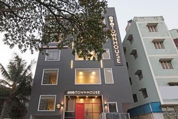בית מלון כפרי Townhouse Ramamurthy Nagar Near Baiyappanahalli Metro Station