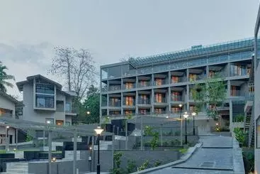 Resort Niraamaya Retreats Samroha Athirappilly