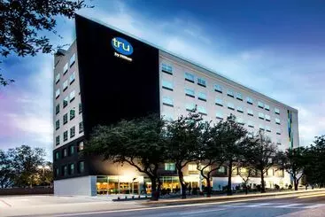 בית מלון כפרי Tru By Hilton Dallas Downtown Market Center
