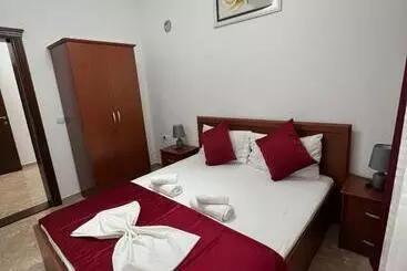 پانسیون Kasneci Apartments
