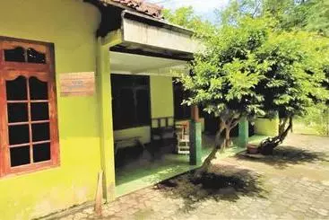 ユースホステル Roto Homestay Syariah