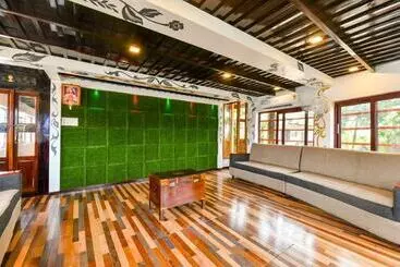Hotel Sreekrishna Houseboats