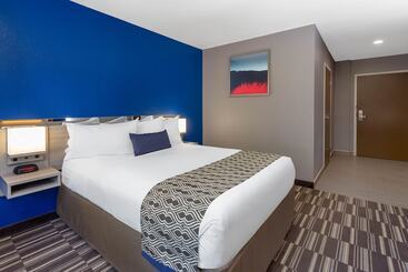 Microtel Inn & Suites By Wyndham Bethel/danbury