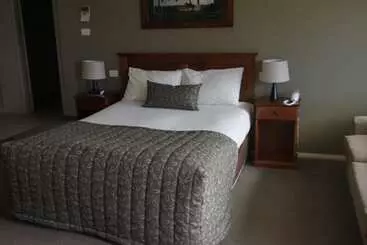 مُتل The Saltbush Motor Inn